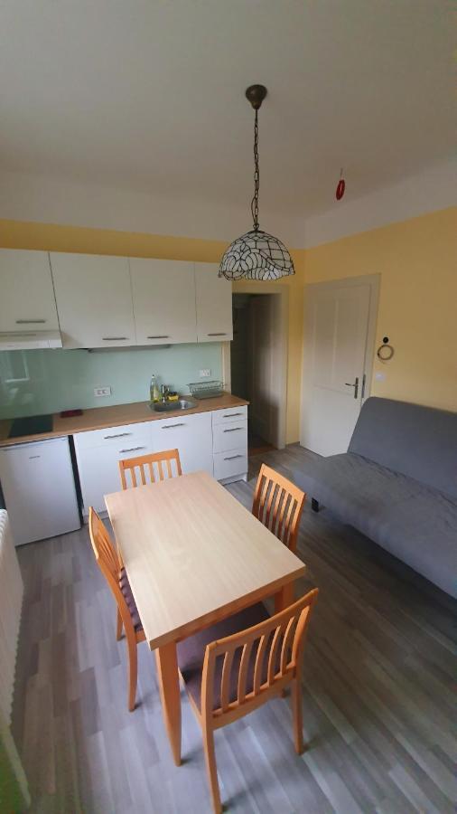 Aparthouse Macek Apartment Ljubljana Luaran gambar
